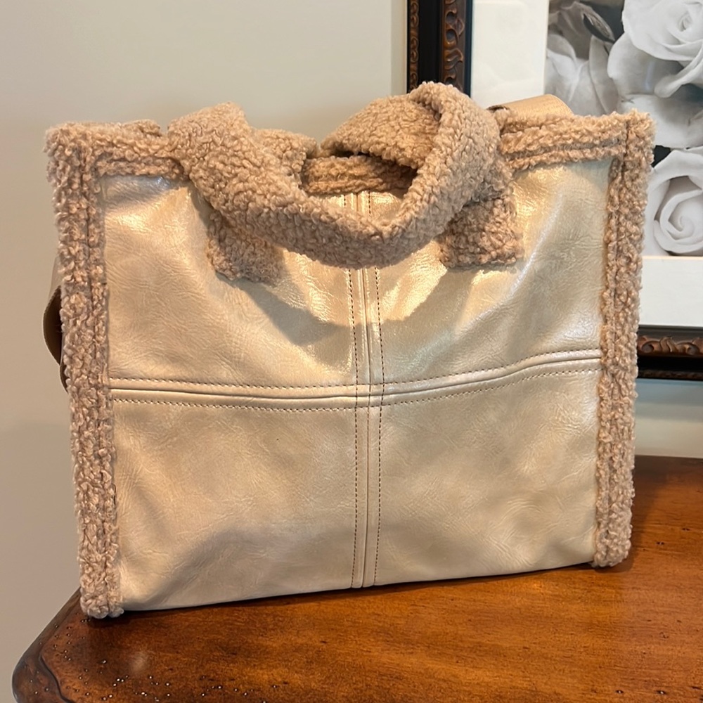 Faux leather Sherpa shoulder bag purse
